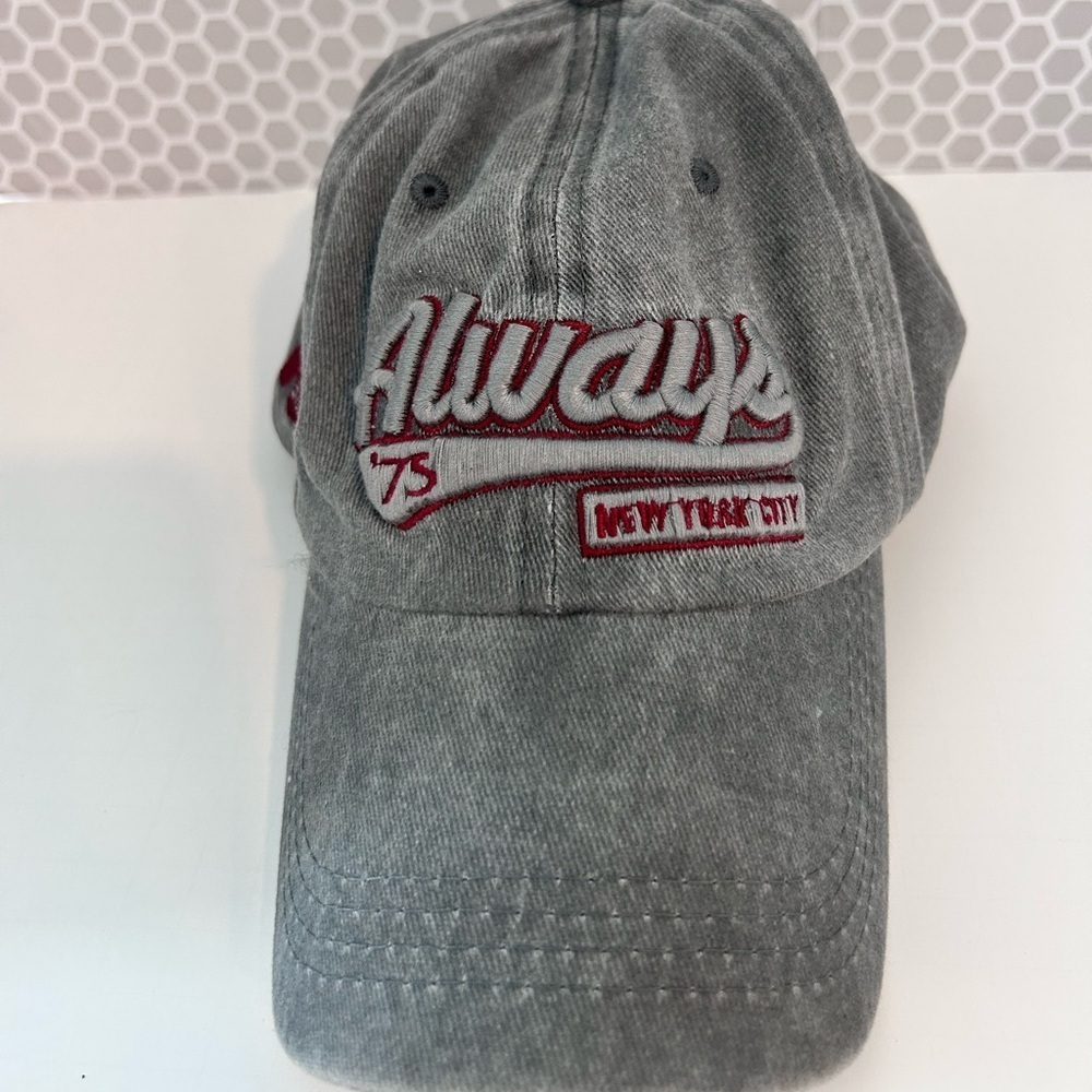 ❤️5 For $20❤️ Men’s Always New York Cap ‘75❤️